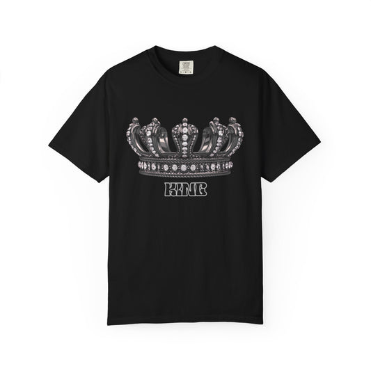 King Crown Graphic T-Shirt — 'KING' Retro Royal Emblem Tee